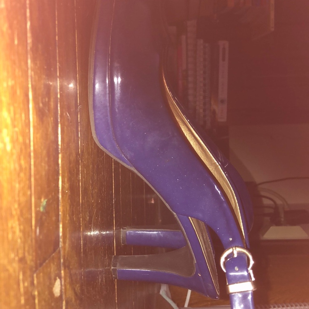 High heels - Picture 2 of 3
